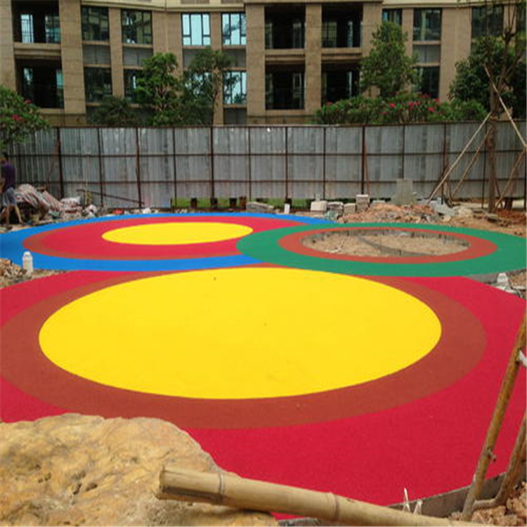 長春 小區(qū)EPDM<a href=http://www.017771.cn target=_blank class=infotextkey>塑膠跑道</a> 幼兒園塑膠場地 工廠